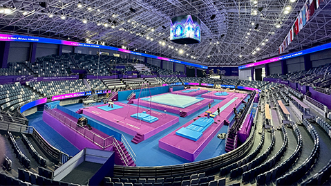 开元集团卧着练腿器材叫什么意思